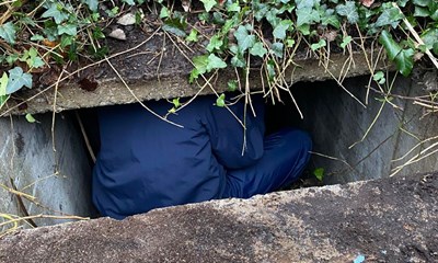 Finder skjult krigsrum i haven