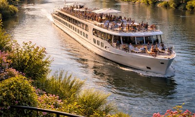 Flodkrydstogt en rejseform med ro, udsigt og sammenh�ng