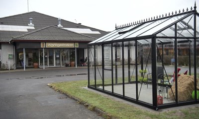 Plejehjemsbeboere fik middagsmad fra grillen