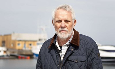 Vi skal fjerne penge fra Folkem�det