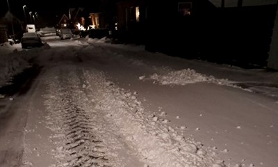 Sneen driller fortsat - store problemer med affaldet