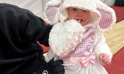 Fra s�de lam til pepperonipizzaer - se billeder fra stor fastelavnsfest