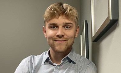 'Ville v�re komisk': Afviser at 'stj�le' fra Peter Juel-Jensen