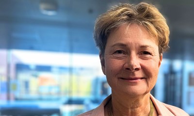 Hospitalsdirekt�r stopper