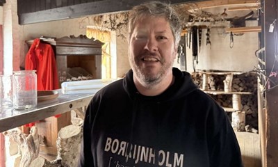 Overtager kendt caf�: L�ber stor risiko