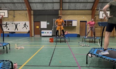 'De kigger lidt sk�rt p� mig': M�nd trodser tabu