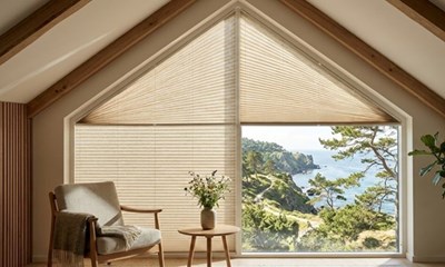 Gardiner til trekantede vinduer og det bornholmske lys: S�dan skaber du den perfekte oase