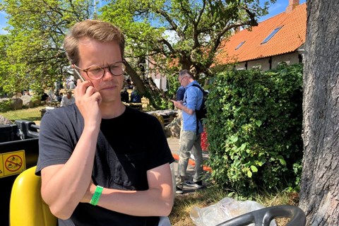 Wonder f�r stor regning � formand r�ber vagt i gev�r