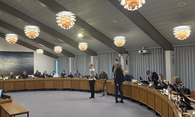 Borgmester h�ber, de vil hj�lpe hinanden