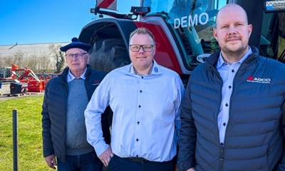 �bning blev en 'stor succes', hvor p�lserne gik som varmt br�d