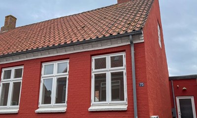 Derfor s�lger kommunen sm� huse i Nex�