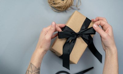 Moderne tendenser, der former m�den, vi giver gaver p�