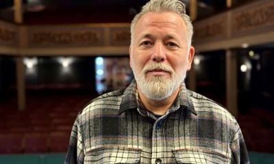 Nu er det Sebastian, der trkker i snorene