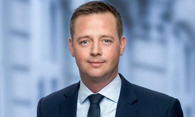 Transportminister holder igen med lfter