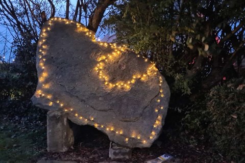 Dagens billede: Bornholmerstenen er klar til jul