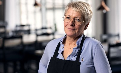 Hun satte kroen til salg. Alligevel holder Margrethe fast