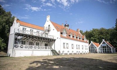 Millionhandel p� vej? Forhandlinger om efterskolen