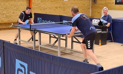 Ping pong-mestre blev k�ret