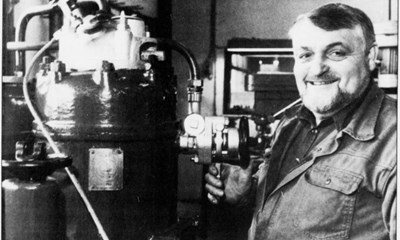 Han var en v�rdsat h�ndv�rker