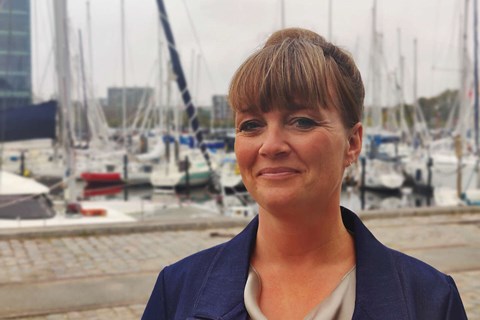 R�ber op om udfordring: B�r tages op p� h�jere plan