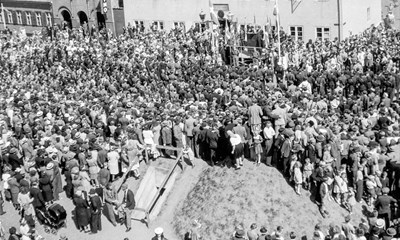 'Af historiske �rsager b�r opfordringen naturligvis ikke g�lde for Bornholm'