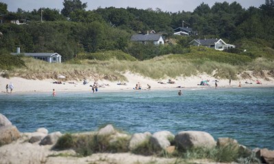 �get milit�r aktivitet: Sommerhus-ejere vil s�lge