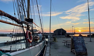 Aarhus er m�let: Skibet er ladet med Bornholm