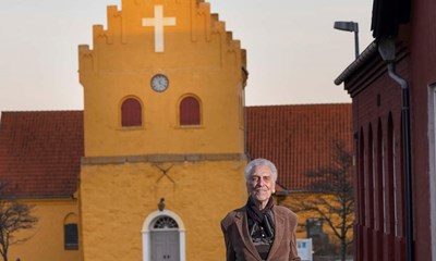 Kirken. Men kun om aftenen