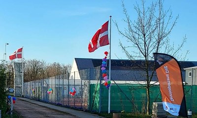 Hylder tennissporten: Gratis for alle