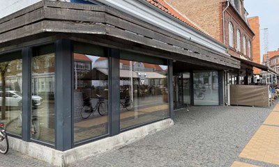 Gravgaard: S�nk lejen p� Store Torv - en god forretning