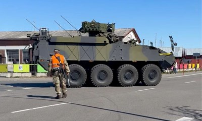 Milit�rk�ret�jerne er ankommet: K�mpe �velse er i gang 