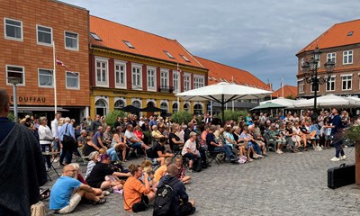 Ans�gninger for det dobbelte: Kamp om pengene