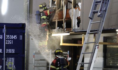 Brand p� V�rftet: Lukket hele pinsen