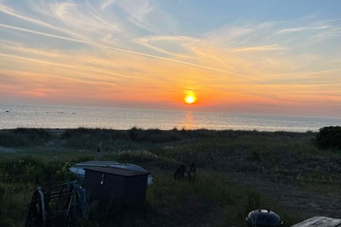 Dagens billede: Solen p� vej ned i en s�k