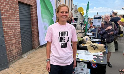 Veteraner bor sammen p� Folkem�det � kvit og frit 