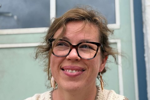 Hun fik sit gennembrud foran supermarkedet