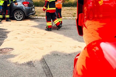 Brandv�snet rykkede ud til dieselspild