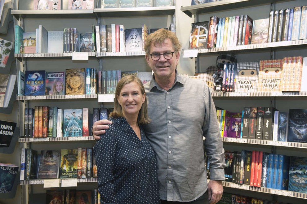 Slut med Bog & Id i Rnne