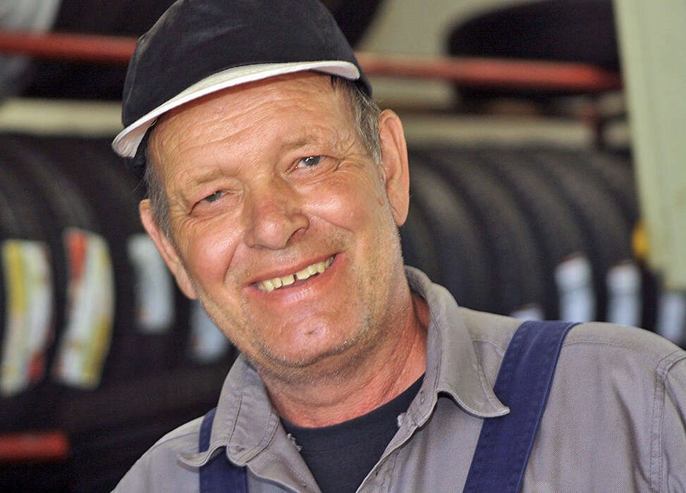 Torben R�nne-Larsen er d�d