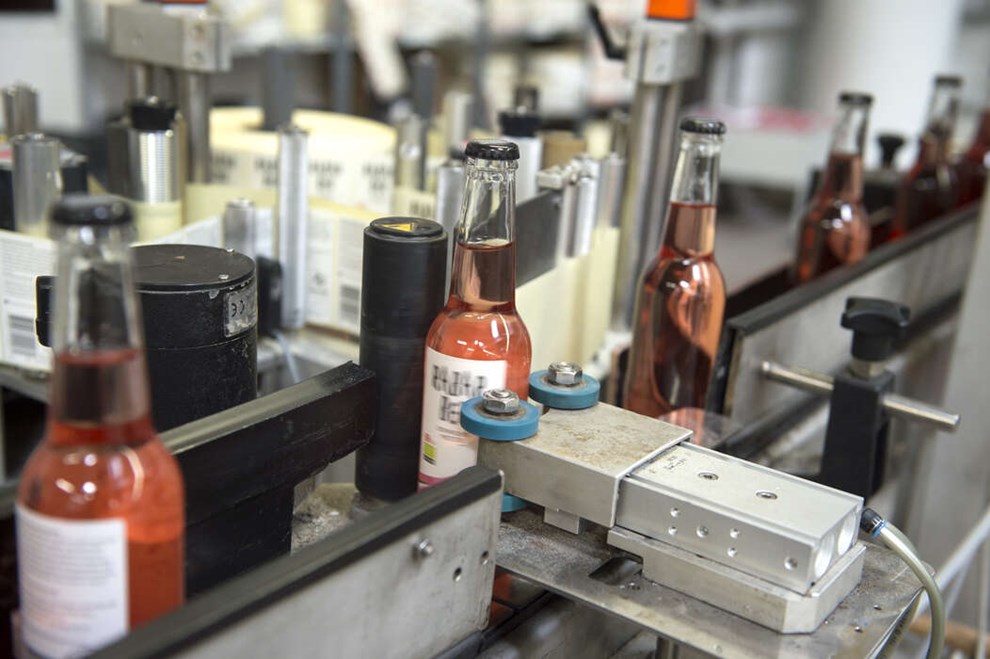 Kendte navne k�ber sig ind i Bornholms Mosteri