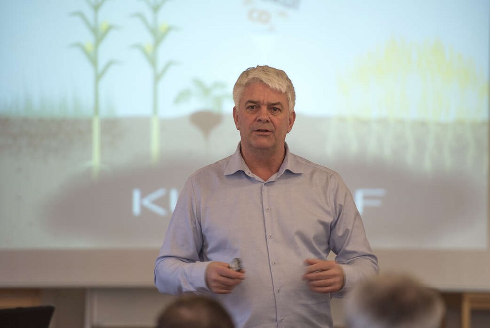 Landbrugsformand id�mt b�de for brug af ulovlige bek�mpelsesmidler