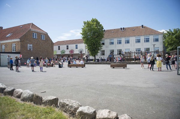 Uroen p� Svaneke Friskole har ulmet l�nge