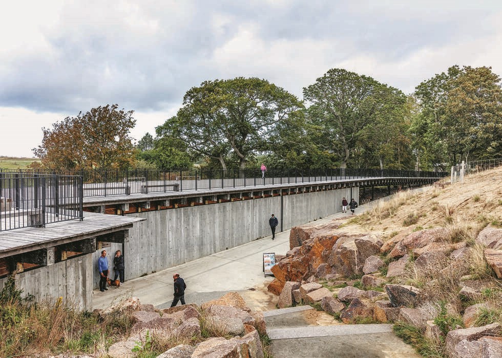 Utzon mtte vige for ombygget bondegrd men besgscentret vedkender sig arven