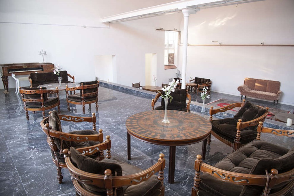 Mejeri til salg igen � nu med marmorgulve