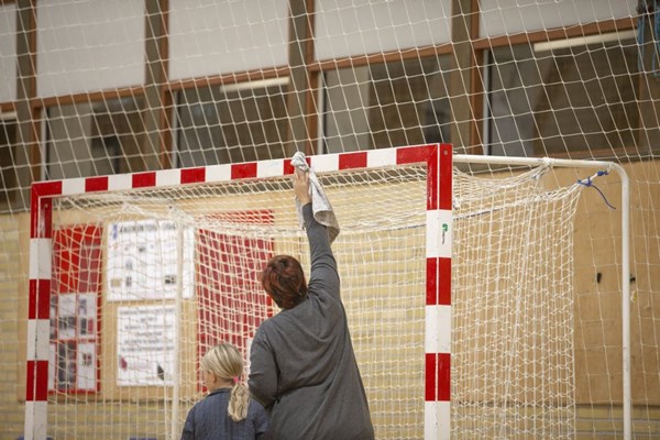 Det vrimler med ildsjæle i idrætsklubberne: Flemming, Ulla, Martin og Lene er i spil til lederprisen Det vrimler med ildsjæle i idrætsklubberne: Flemming, Ulla, Martin og Lene er i spil til lederprisen