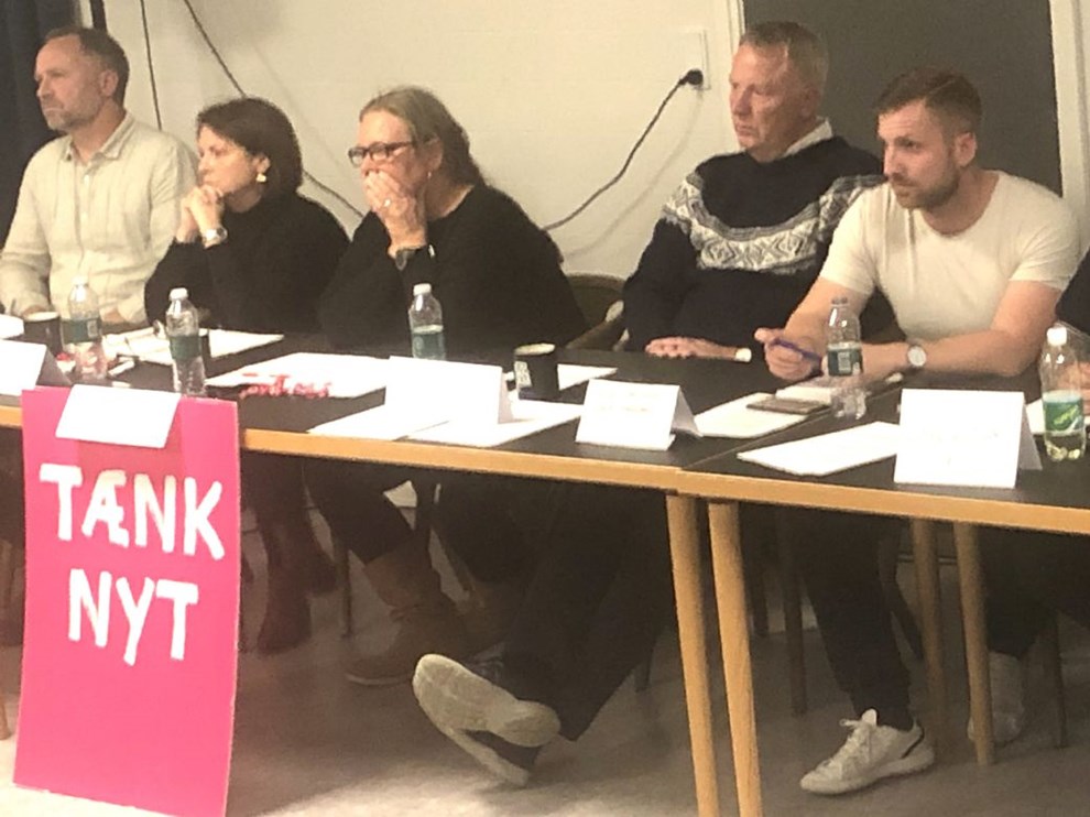 Mange problemer og f� l�sninger ved v�lgerm�de om udsatte