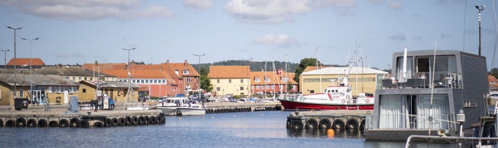 Keramiker og mbelsnedker bner flles butik