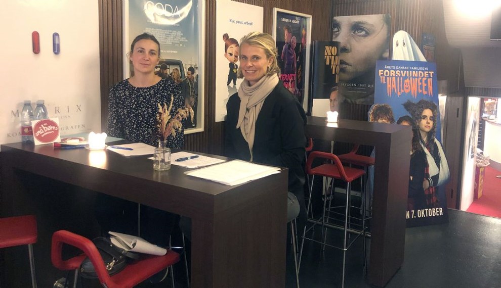 Brnefamilier kldte kommunen p i biografen