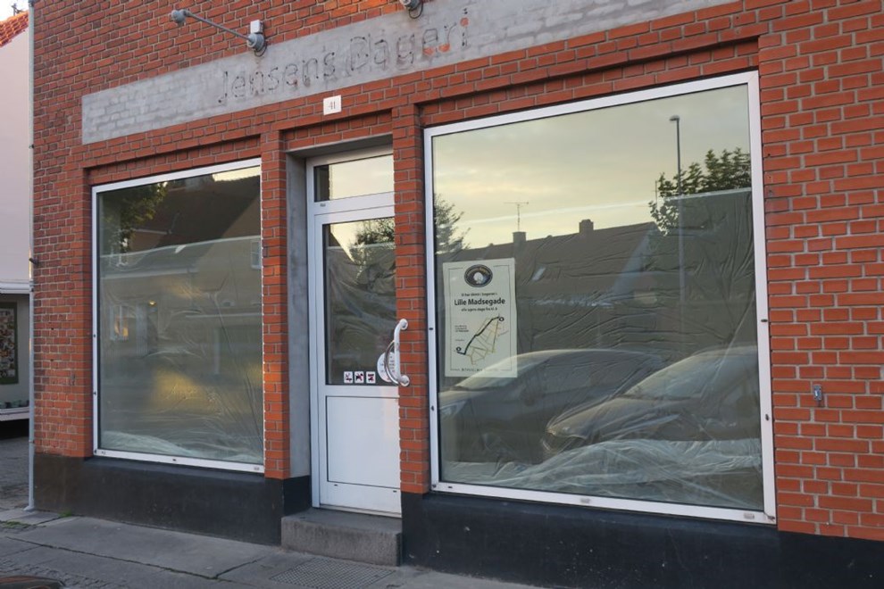 Det er slut med Knirkeline Det er slut med Knirkeline