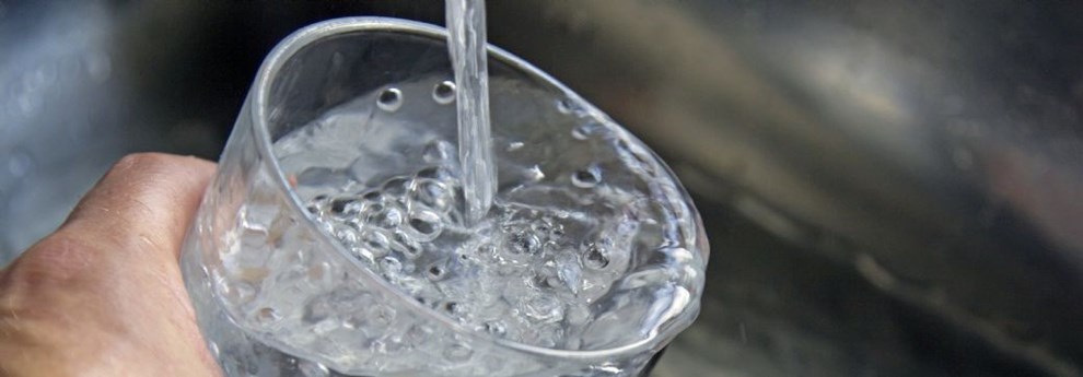 Giftrester i drikkevand  se tallene fra Bornholm